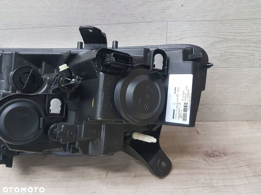 Dacia Sandero II 2024 Przód strona prawa Lampa przednia - 5
