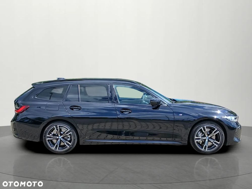 BMW Seria 3 330i xDrive M Sport - 5