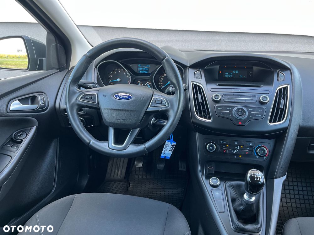 Ford Focus 1.0 EcoBoost Trend Sport - 11