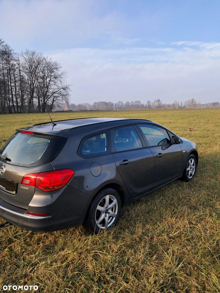 Opel Astra 1.4 Turbo - 4