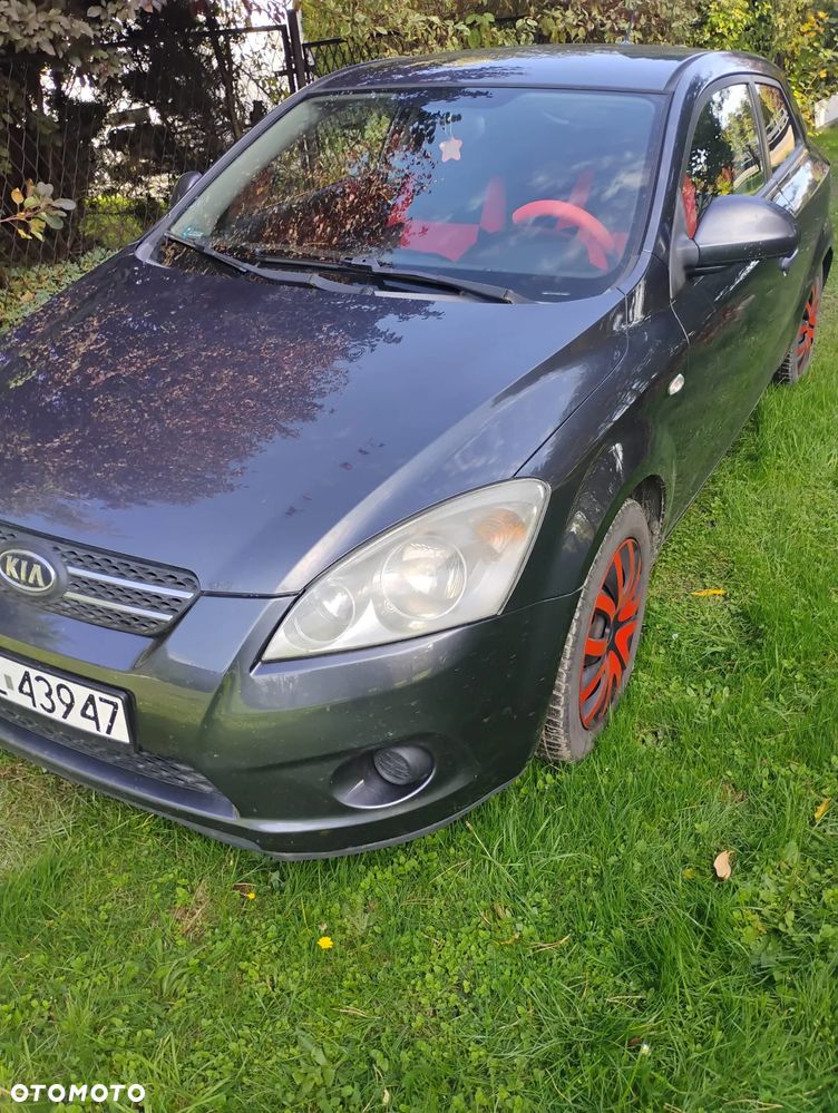 Kia Ceed 1.4 L - 2