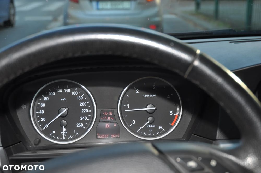 BMW Seria 5 520d - 11