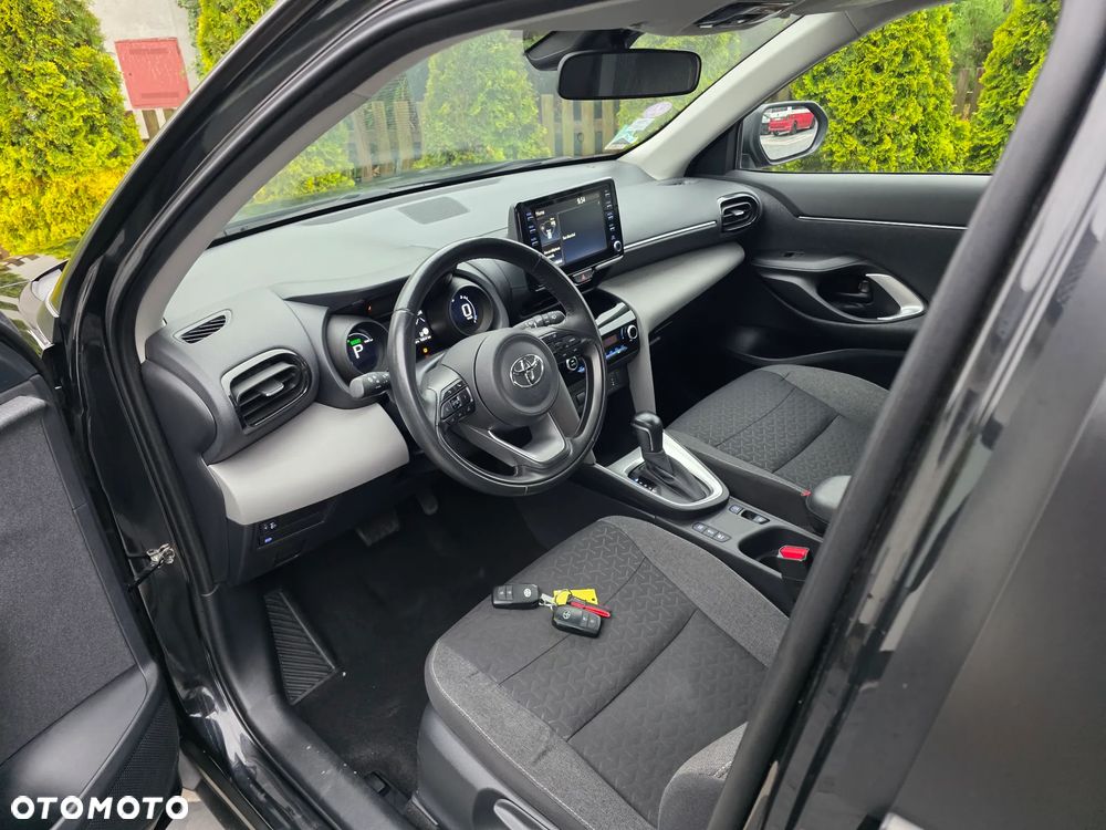 Toyota Yaris Cross - 15