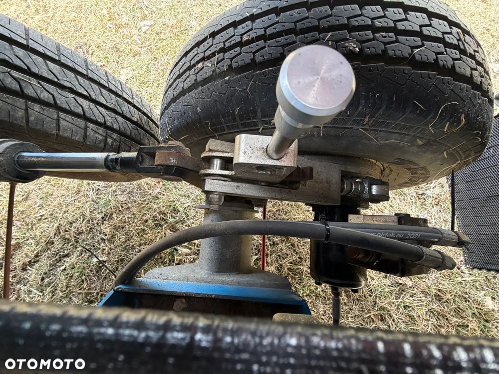 KLAAS 21/31TSP Dźwig Dekarski żuraw zwyżka podnośnik 31m. udźwig 1800kg max. Silnik Yanmar 3cyl. Dźwig Sterowany całkowicie zdalnie z pilota. Do 3,5 tony Transportowanie samochodem osobowym! Podwieszana oś Hydr. Własny Napęd Hydr. na 2 koła w terenie. Maszyna jak Nowa 2,5 tyś mtg. 2013r. Po serwisach Dekra BMWT. Sprowadzona z Norwegii. Nie różni się od nowej z salonu. Pełna Hydraulika w maszynie. Najbogatsza wersja. OKAZJA 230volt. Zero zużycia! - 35