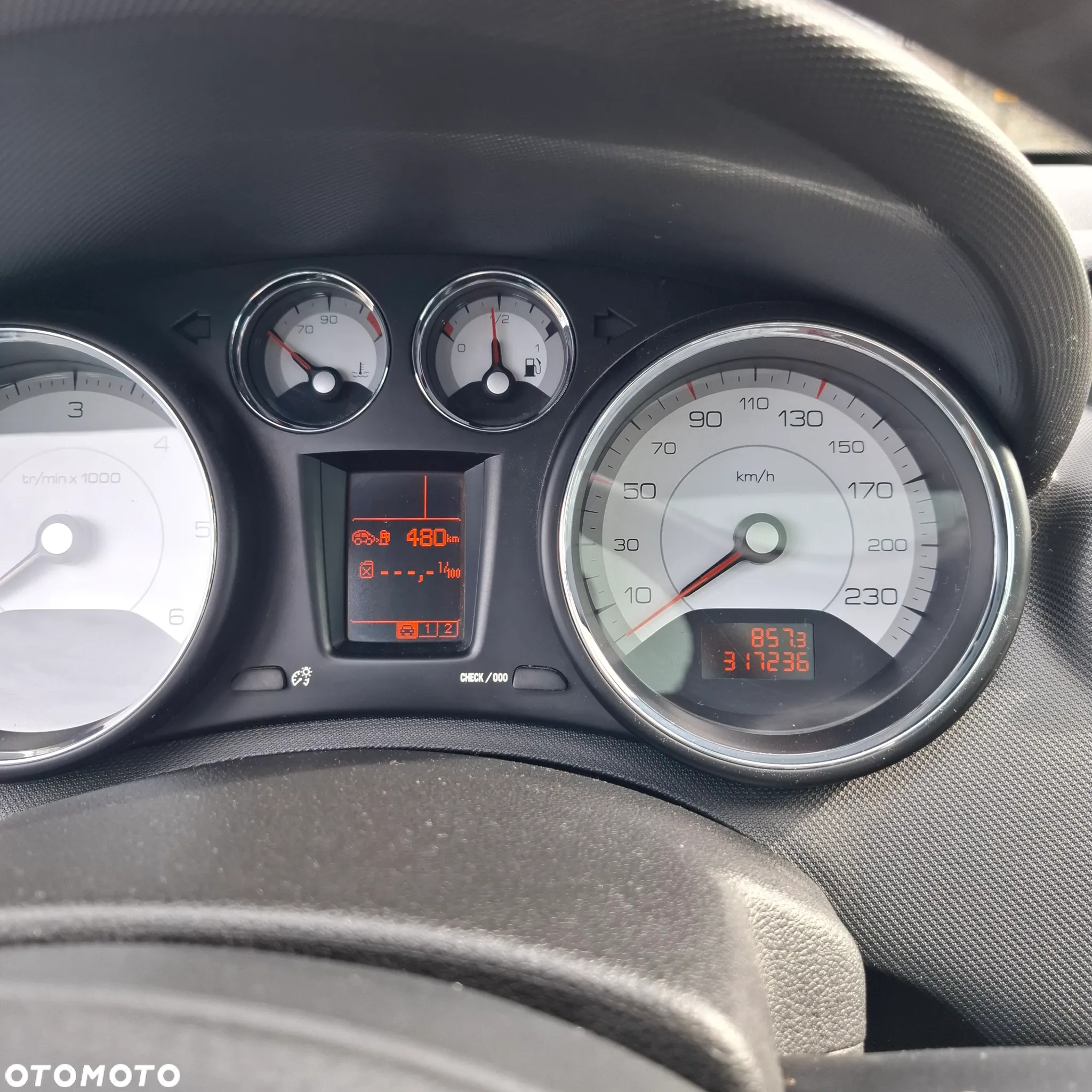 Peugeot 308 HDi FAP 110 Premium - 10