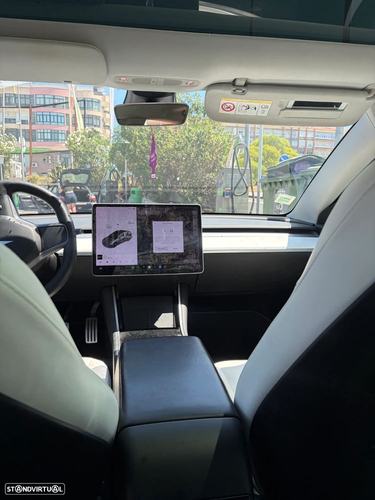Tesla Model 3 Performance Dual Motor AWD - 11