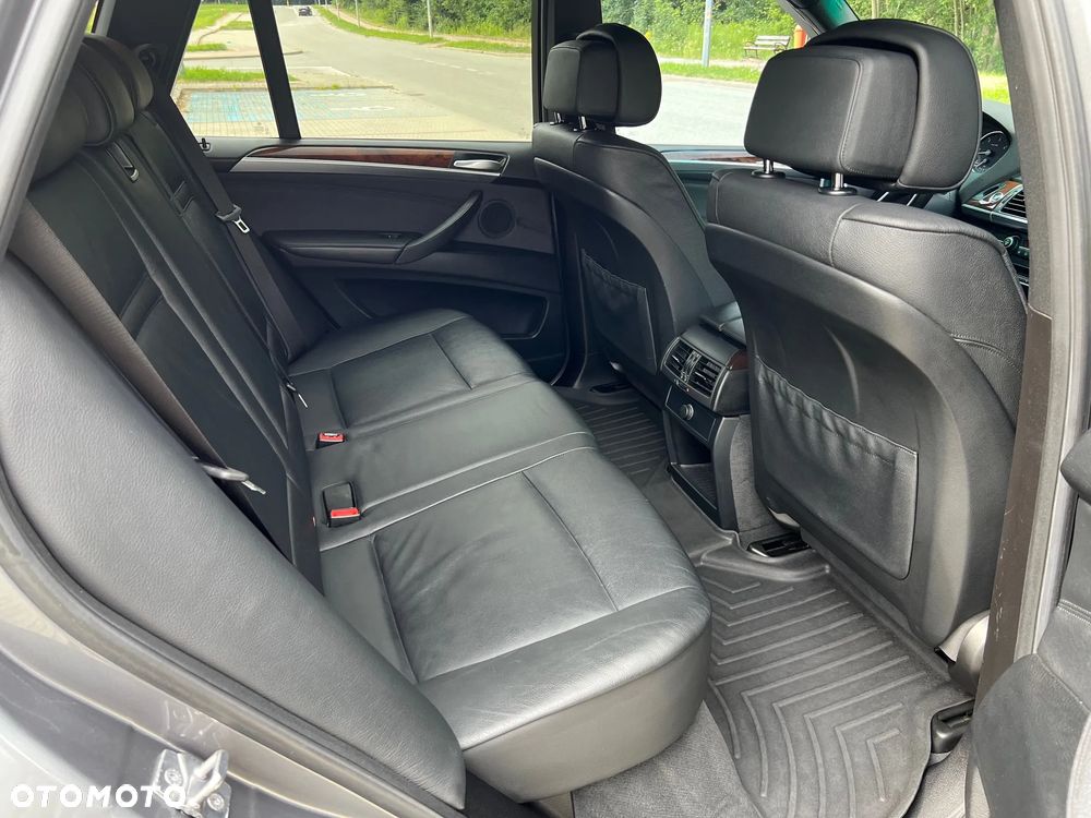 BMW X5 xDrive35d - 10