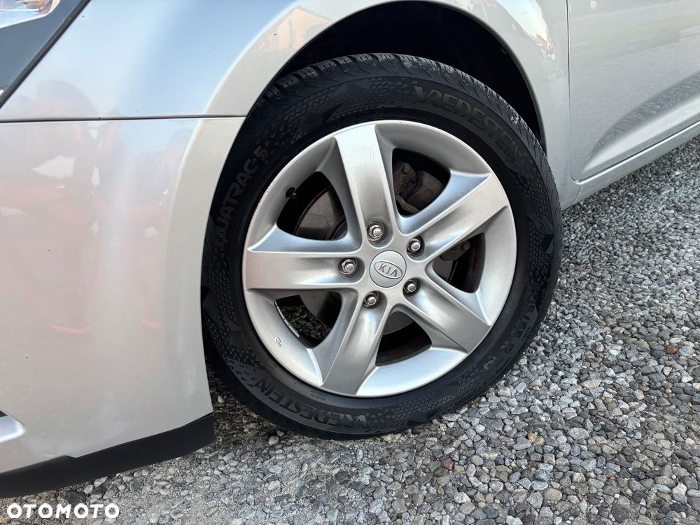 Kia Ceed - 16