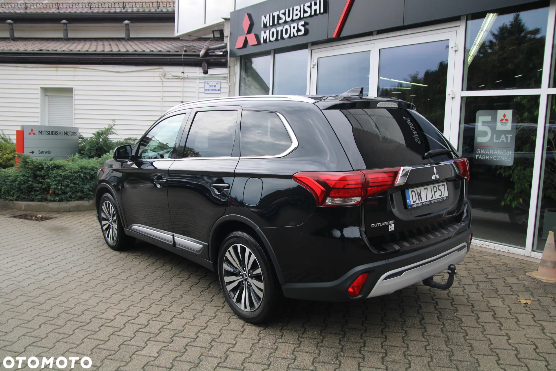 Mitsubishi Outlander 2.0 Intense + 4WD CVT - 7