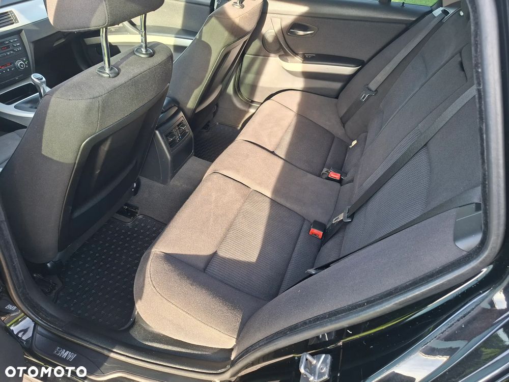 BMW Seria 3 - 10