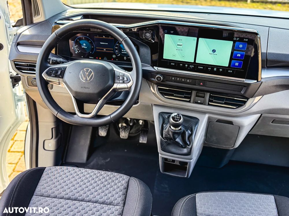 Volkswagen Caravelle - 14