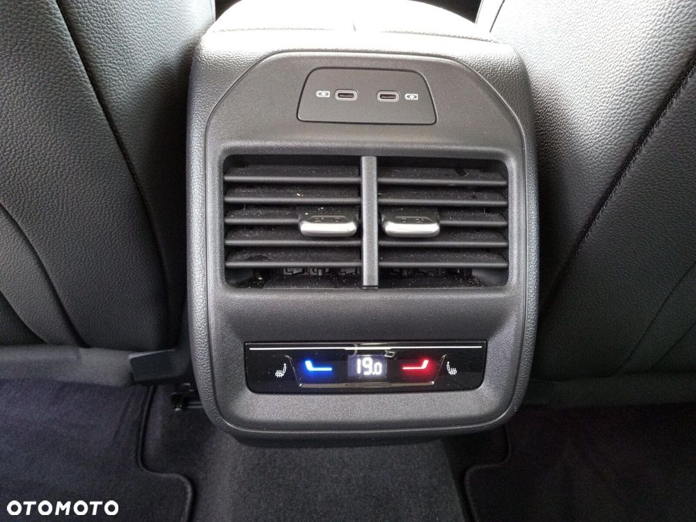 Skoda Superb 1.5 TSI L&K DSG - 36
