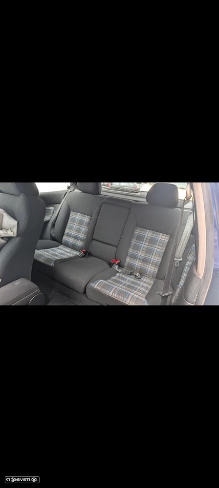 VW Golf 1.9 TDi Confortline AC - 13