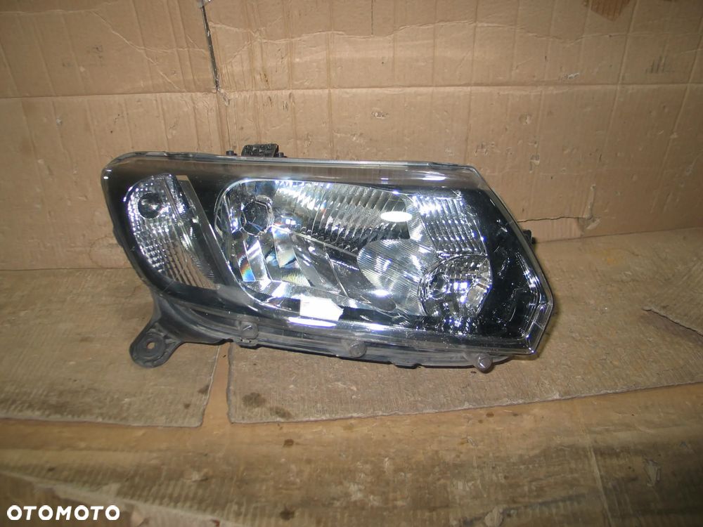 lampa prawy przod dacia sandero 2 II dacia logan 260107737R europa - 1