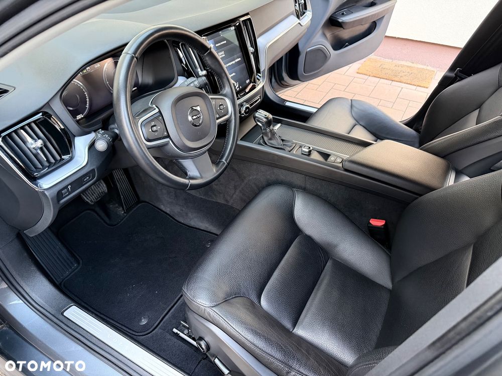 Volvo V60 D3 Momentum - 29