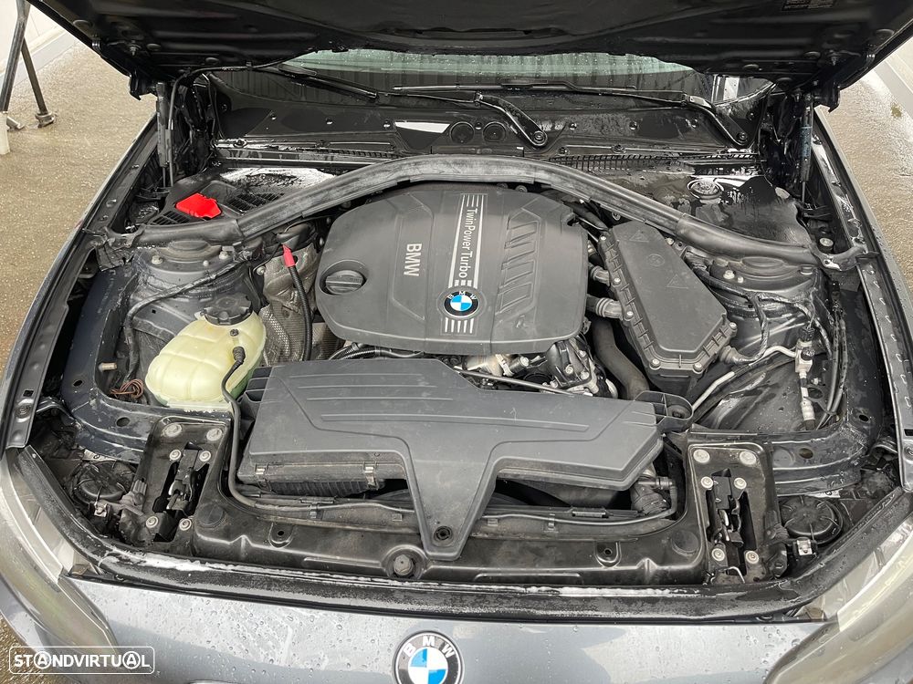 BMW 118 dA Pack M - 8