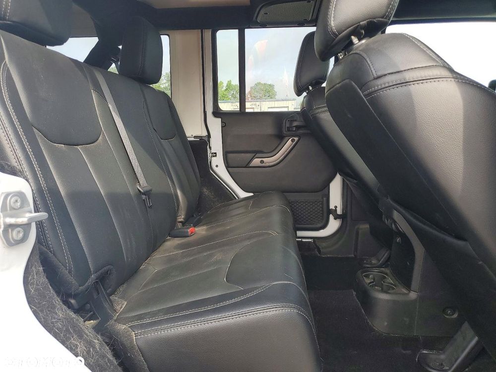 Jeep Wrangler Unlimited 3.6 Automatik Sahara - 12