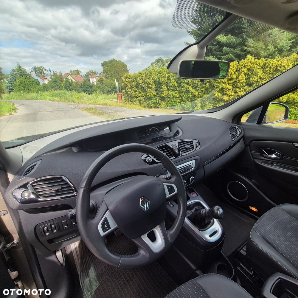 Renault Scenic 1.5 dCi Limited - 14