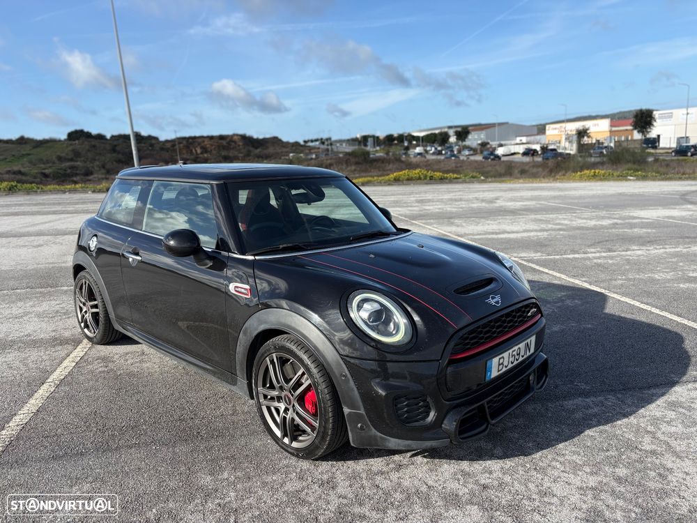 MINI 3 Portas John Cooper Works Auto Desportiva - 4