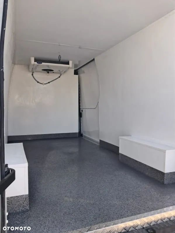 Renault MASTER L3H2 2.3 IZOTERMA + AGREGAT - 11