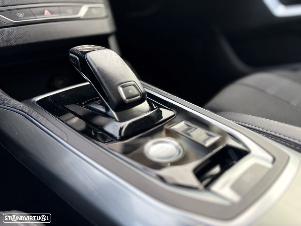 Peugeot 308 SW BlueHDi 130 EAT8 Allure - 17