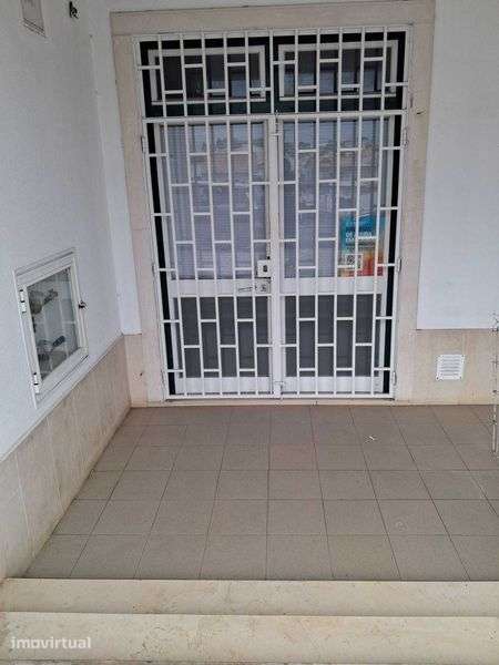 Loja para arrendamento