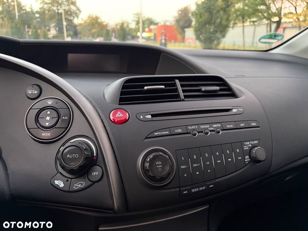 Honda Civic 1.8i-VTEC Comfort - 25