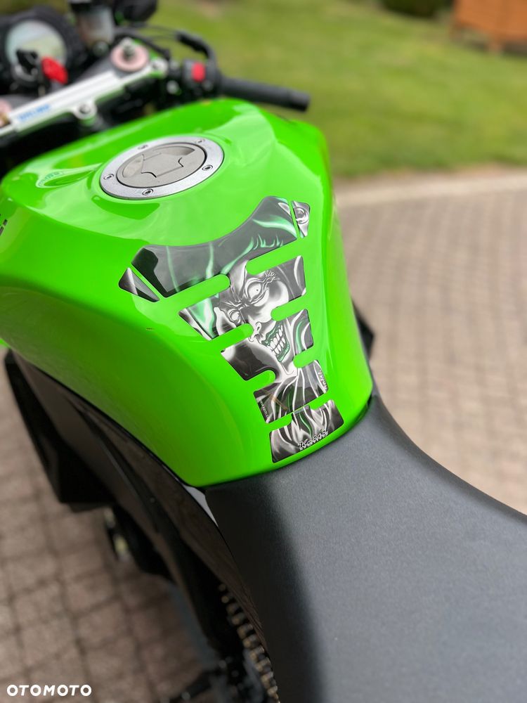 Kawasaki ZX - 18