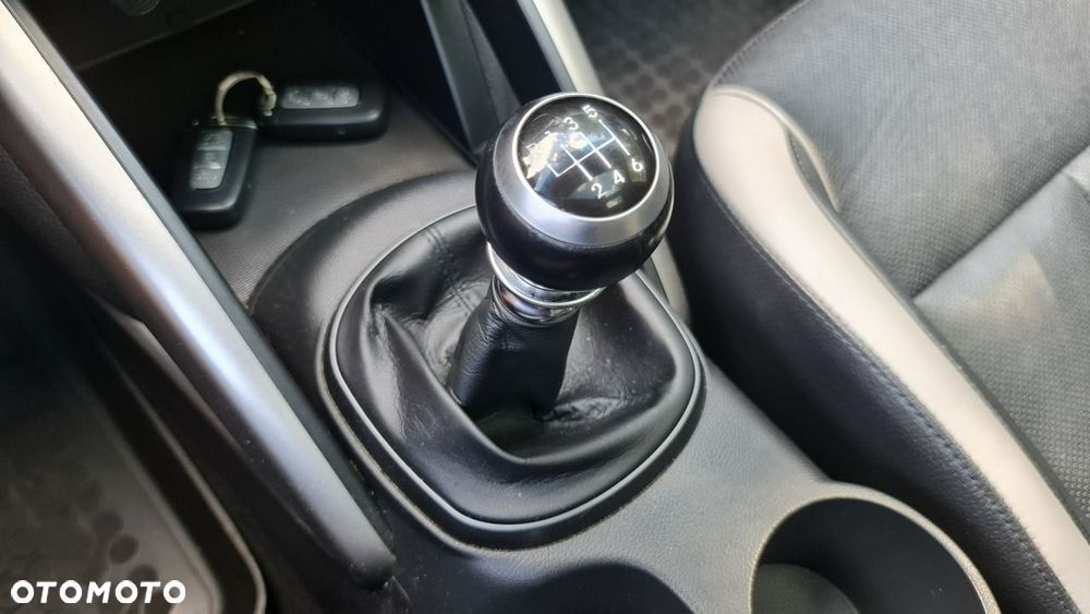 Hyundai Veloster 1.6 Turbo Premium - 22