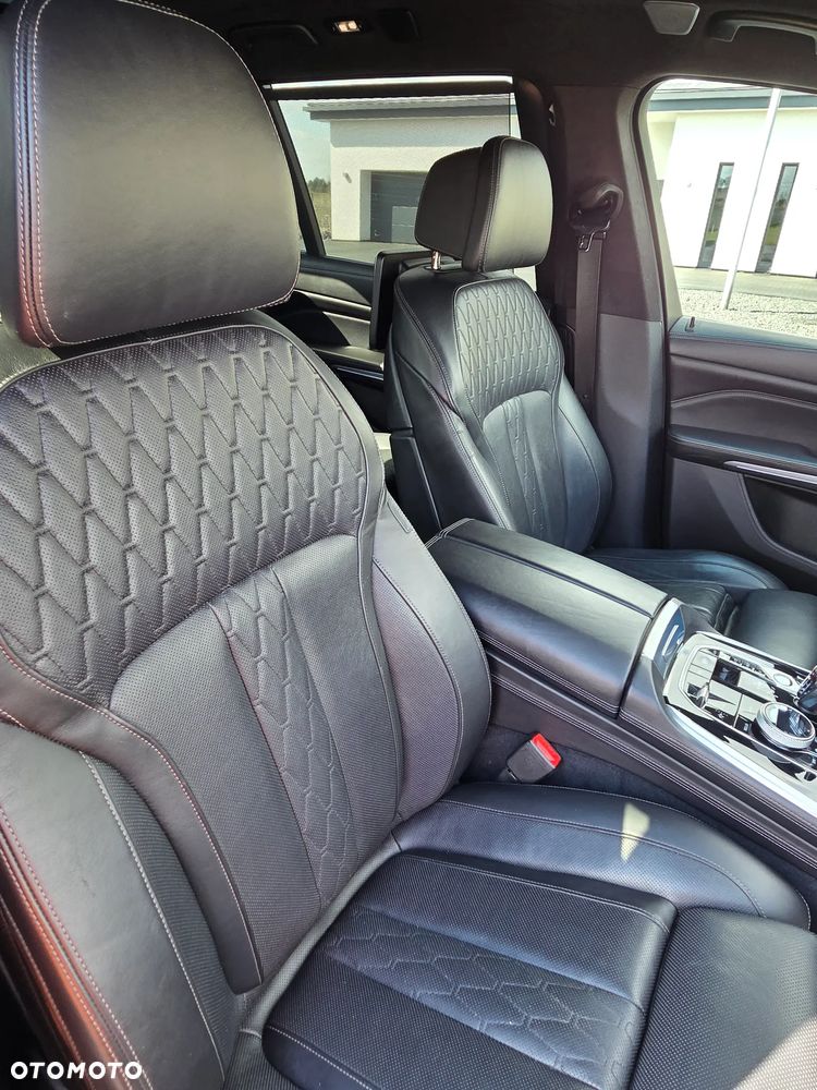 BMW X7 - 26