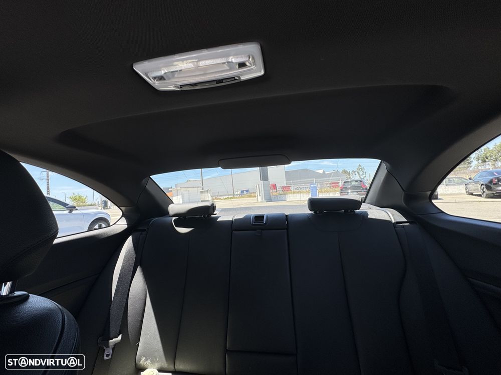 BMW 220 d Coupe Pack M Auto - 13