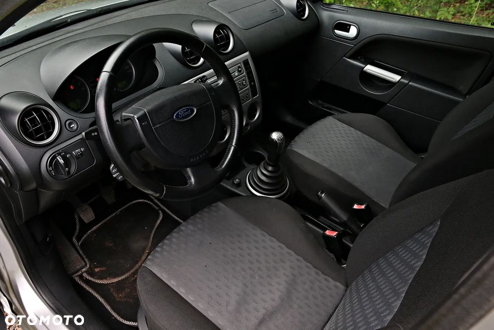 Ford Fiesta 1.4 - 6