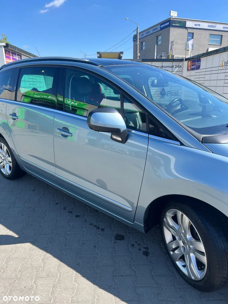 Peugeot 5008 1.6 THP Premium + - 10