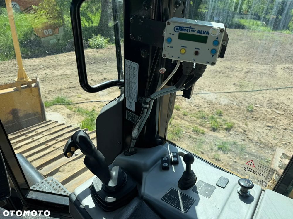 Caterpillar D6N LGP - 8
