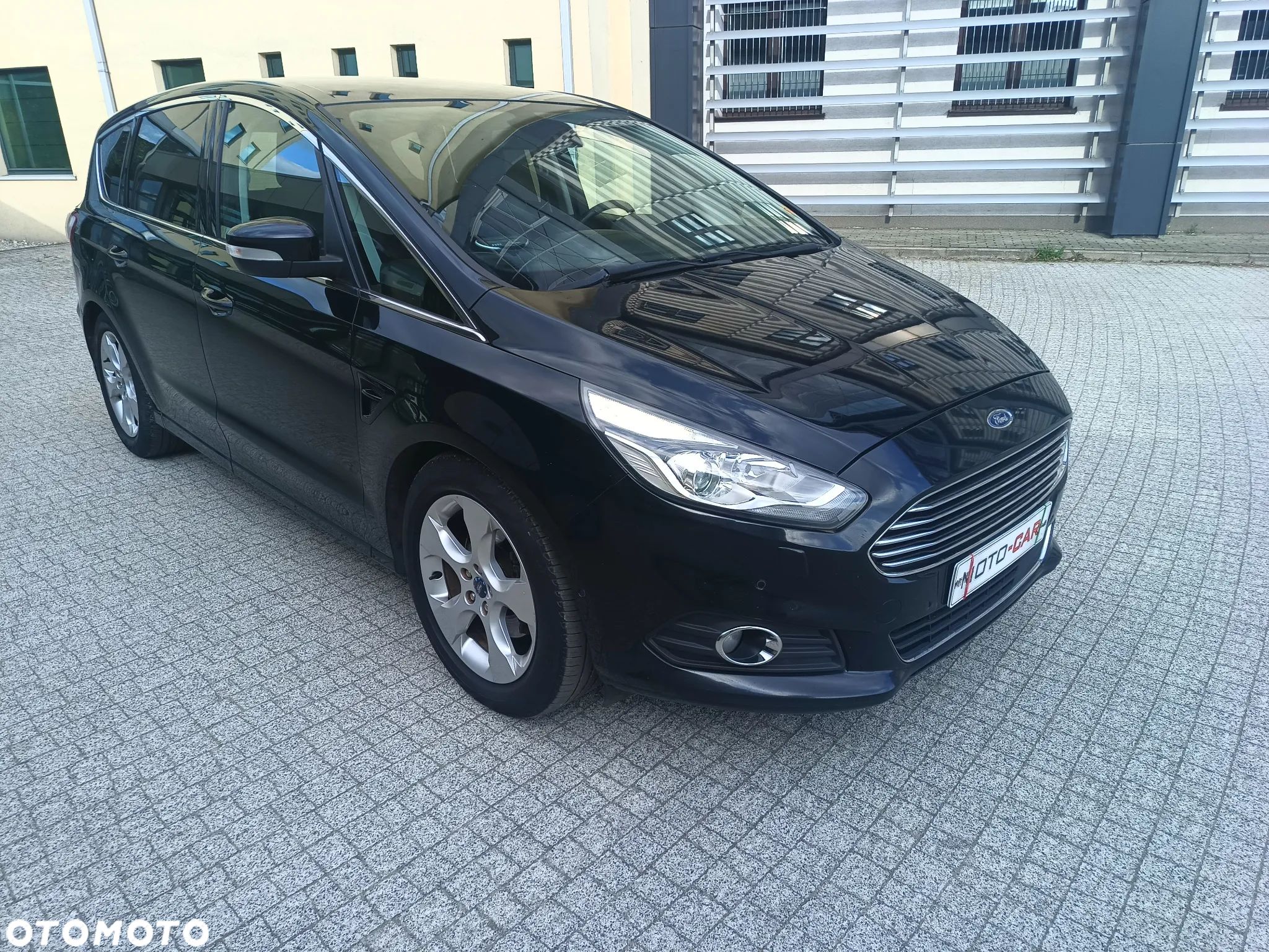Ford S-Max 2.0 TDCi Titanium - 1