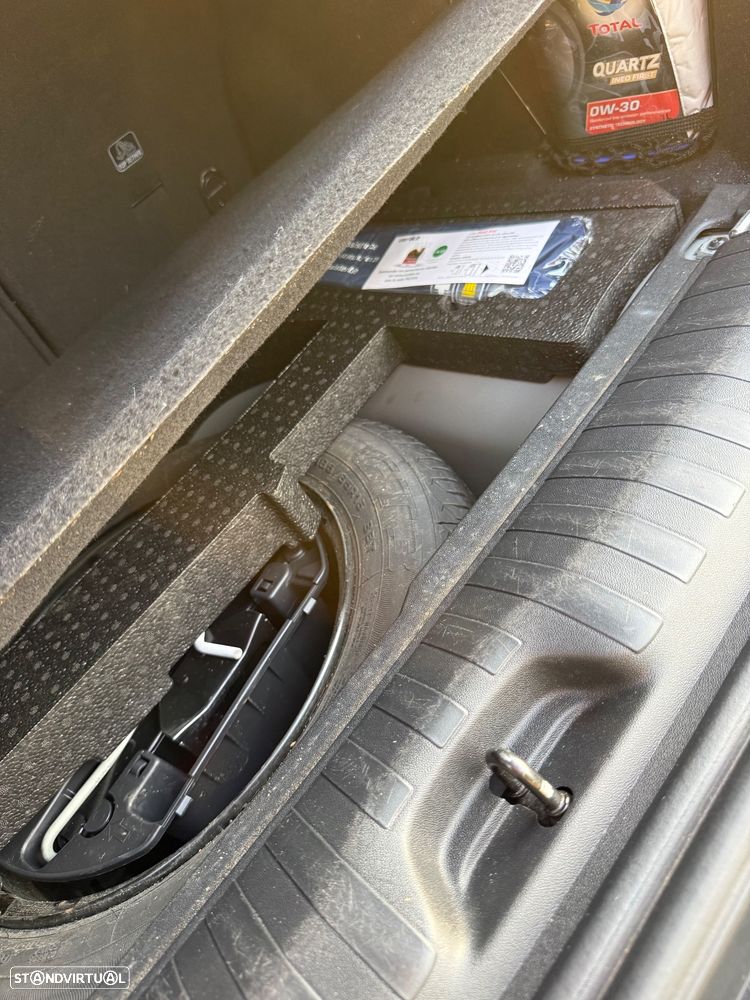 Peugeot 2008 PureTech 82 Urban Move - 22