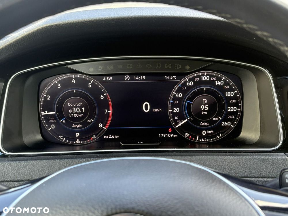 Volkswagen Golf 1.5 eTSI OPF DSG Style - 22