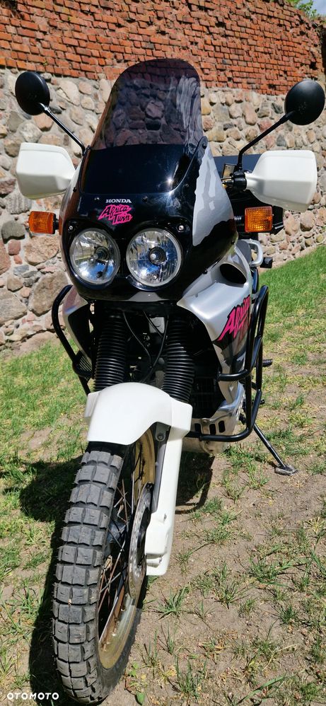 Honda XRV - 1