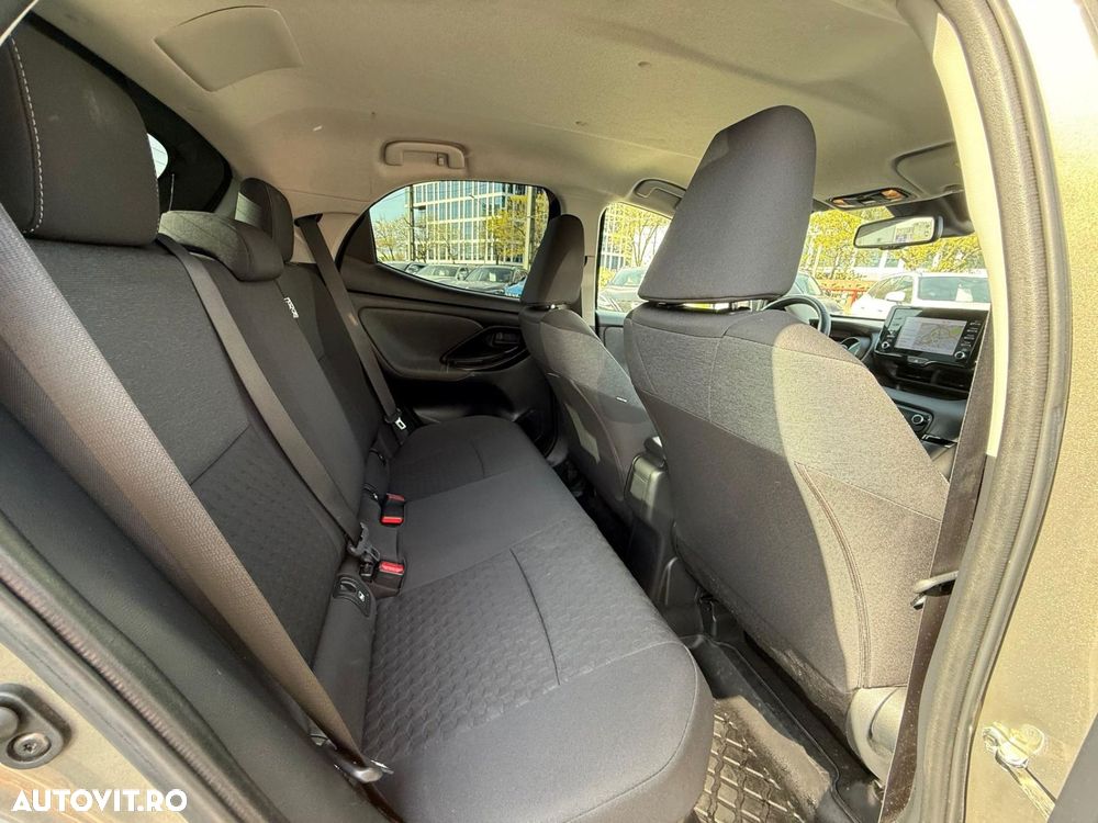 Toyota Yaris - 24