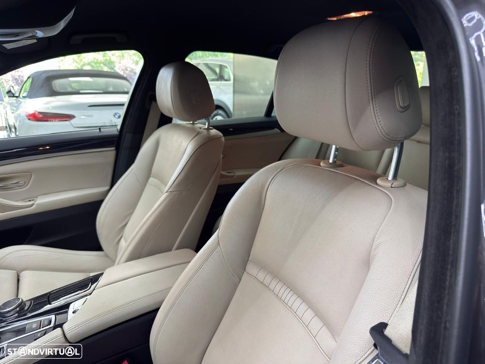 BMW 520 d xDrive Line Luxury Auto - 33