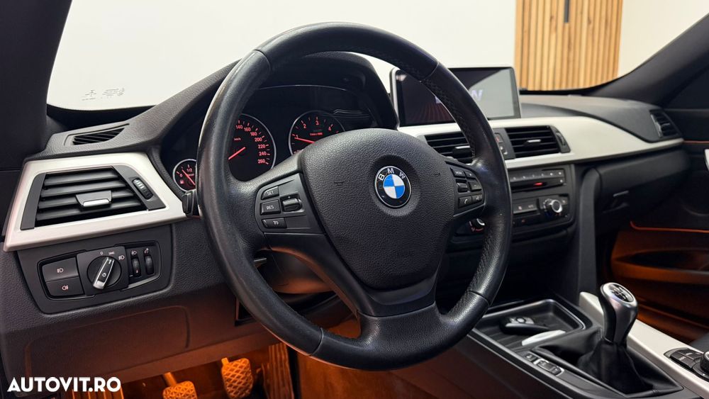 BMW Seria 3 318d Blue Performance - 26