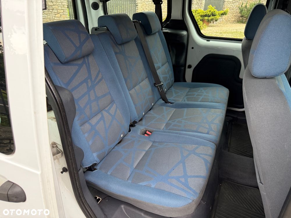 Ford Tourneo Connect - 4