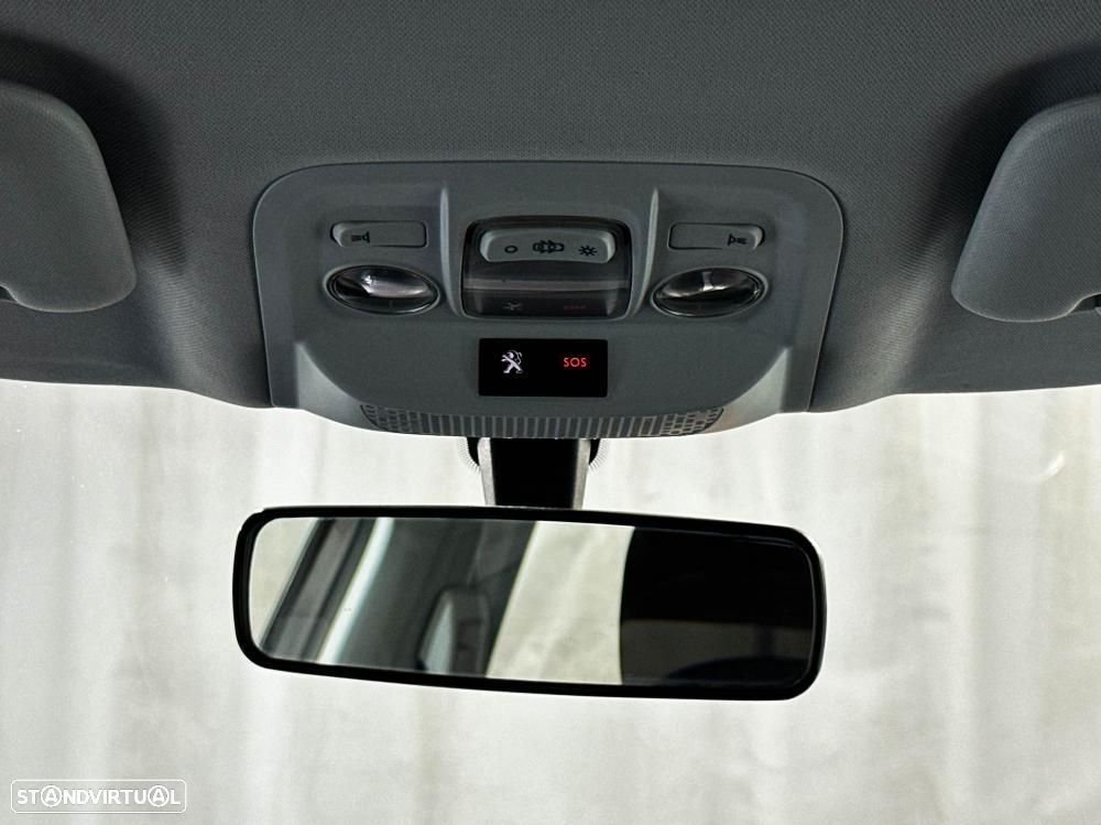 Peugeot 2008 1.6 e-HDi Allure 2-Tronic - 26