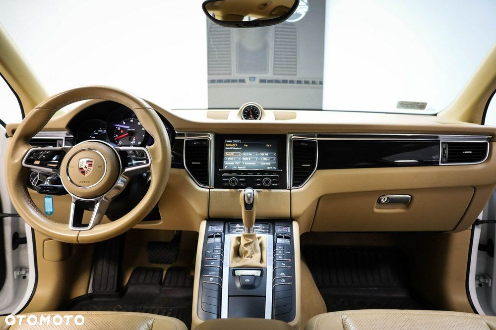 Porsche Macan - 15