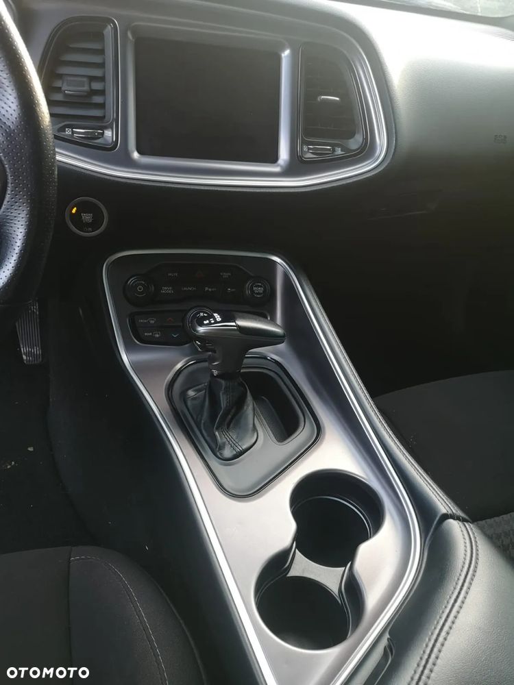 Dodge Challenger 6.4 Scat Pack - 10