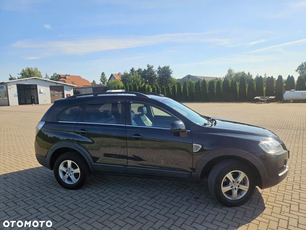 Chevrolet Captiva 2.4 2WD 7 Sitzer LS - 2