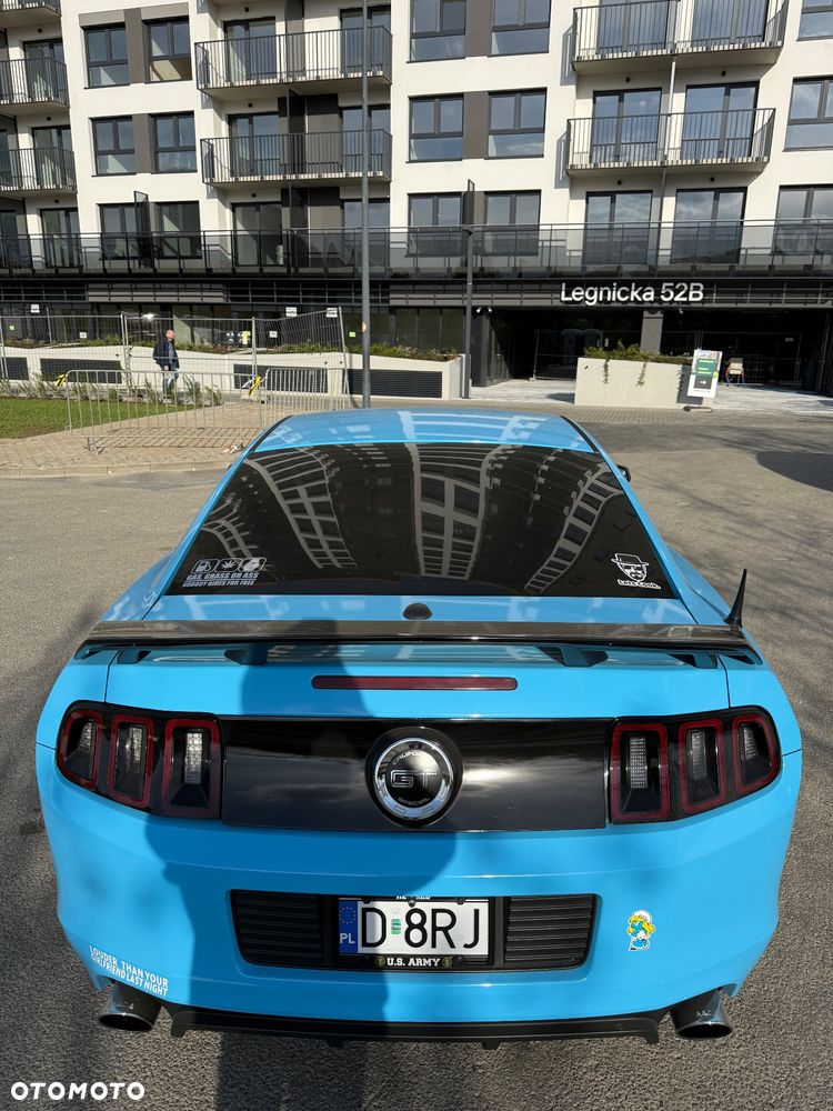 Ford Mustang 5.0 V8 GT - 8
