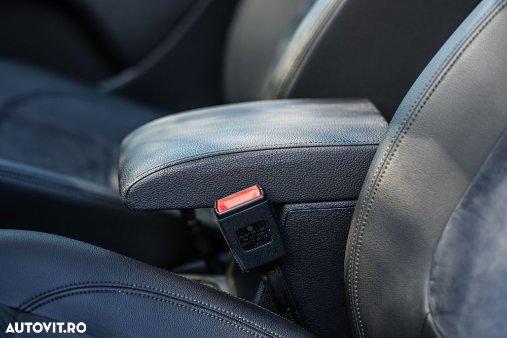 Volkswagen Sharan 2.0 TDI DSG (BlueMotion Technology) Highline - 27