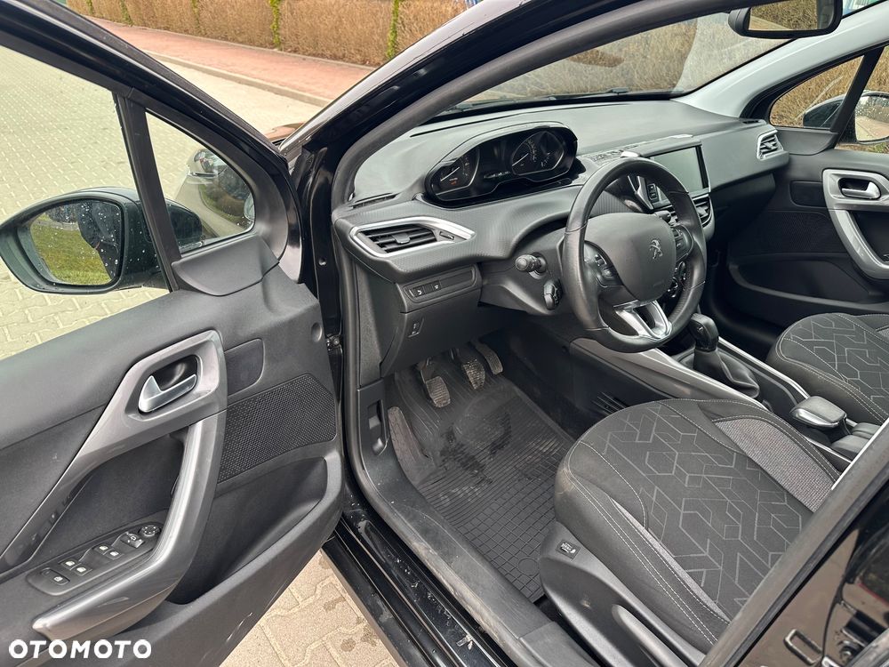 Peugeot 2008 PureTech 82 Style - 13