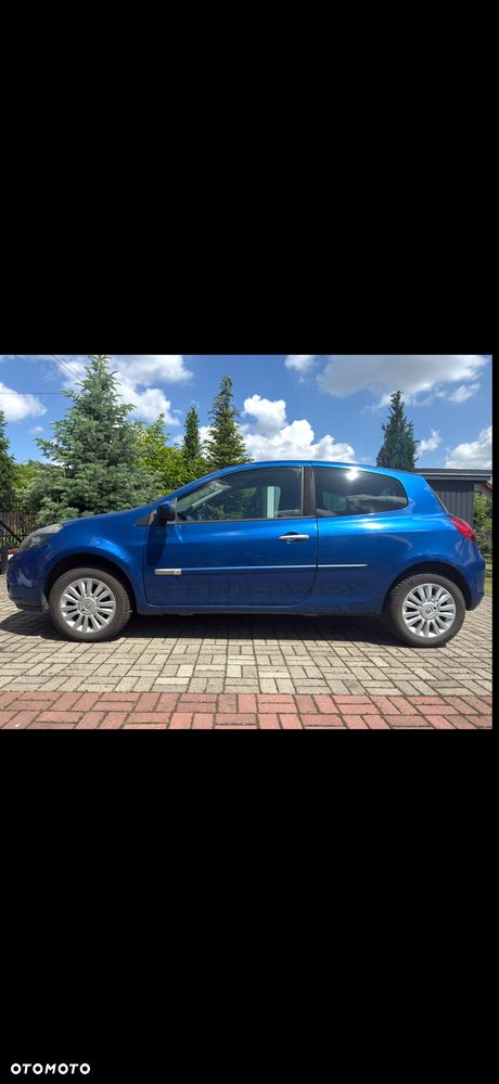 Renault Clio - 7